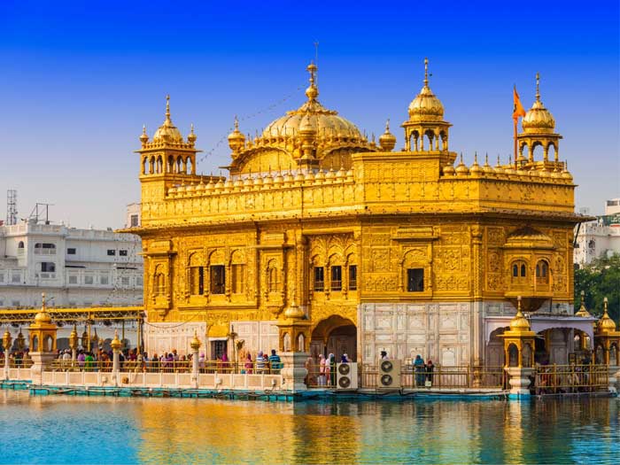 Amritsar lies the Golden Temple